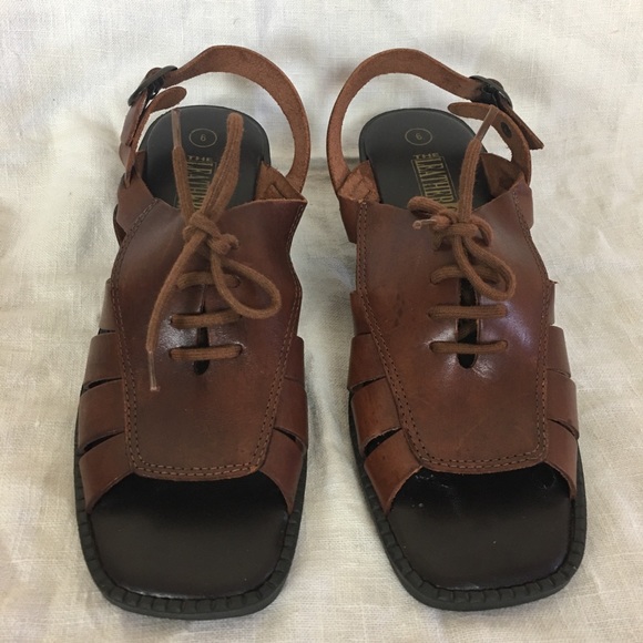 Vintage Leather collection block heel sandals - Picture 3 of 7